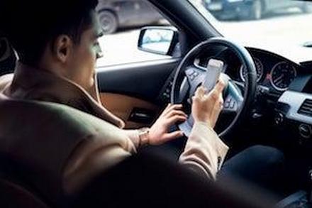 Textalyzer, Milwaukee criminal defense attorneys, constitutional rights, DUI, distracted drivers